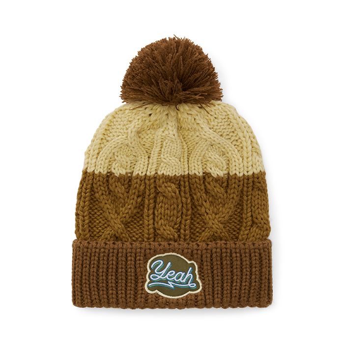 Bonnet tressé avec bordures côtelées et pompon. Également disponible sans pompon : MW1020.