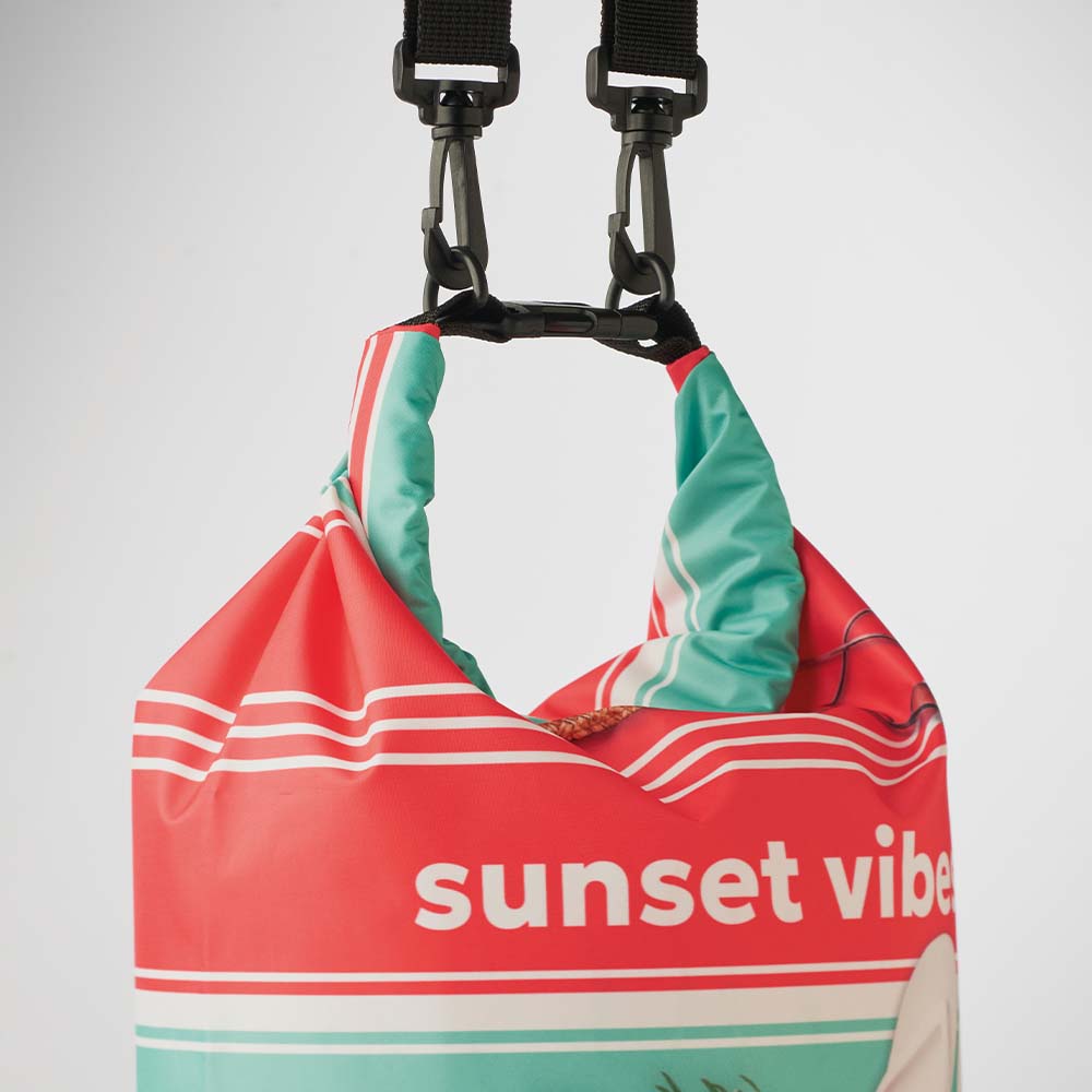 MB8011 Sac étanche de 1,5 L en PET recyclé, avec sangle d’épaule en option. publicitaire personnalisé - vue 4