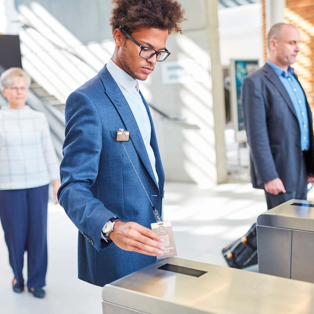 MLID07 Badges d'identification en papier laminé imprimé durable (100x70mm) publicitaire personnalisé - vue 4